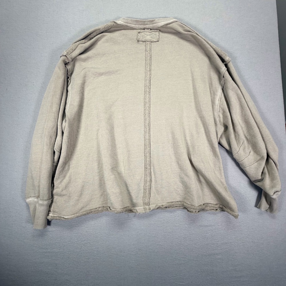 We The Free Sweatshirt Womens M‎ Grey Excellent V-Neck Oversized Raw Hem - Picture 7 of 8